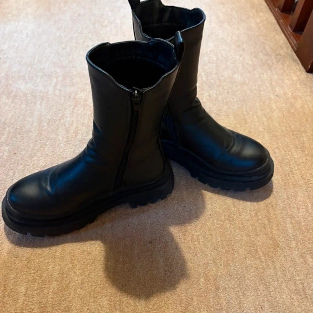 Source Unknown Black Chunky Platform Ankle Boots - image 4